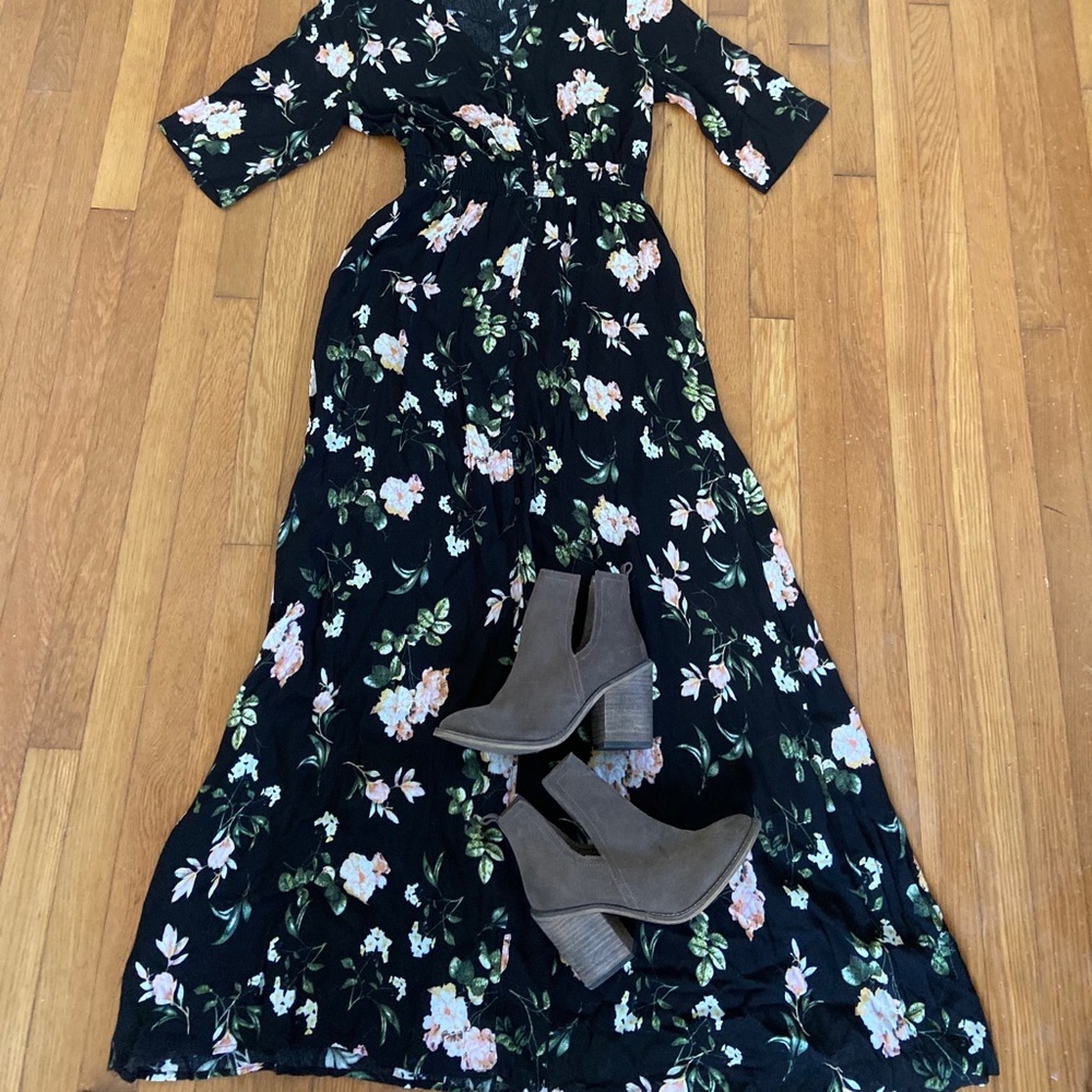 Floral hippie maxi dress with 3/4 length sleeve